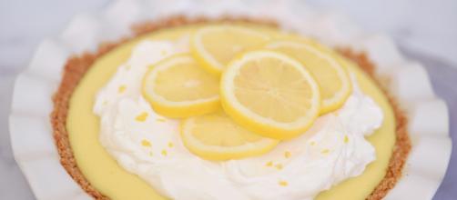 Pie di limone e lime, un dolce gustoso e sofisticato.