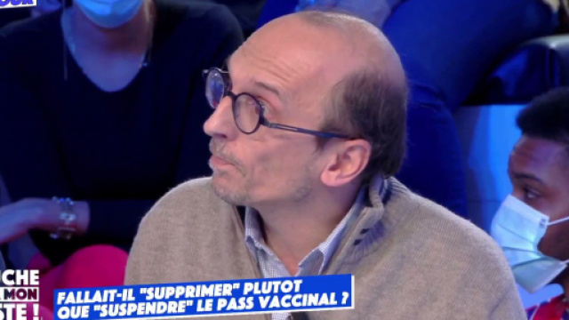 Fabrice Di Vizio ordonne à Géraldine Maillet de se taire dans TPMP. source : capture d'écran C8.