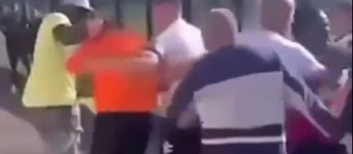 Seine-et-Marne : Un arbitre violemment agressé à la fin du match, la vidéo devient virale (capture YouTube)