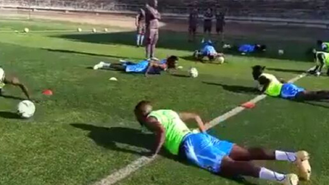 Coupe du monde : Eliminés, la vidéo de l'entrainement insolite de la RDC fait polémique (capture YouTube)