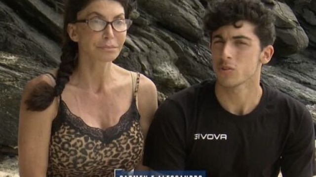 Isola dei famosi, Carmen e suo figlio rifiutati.