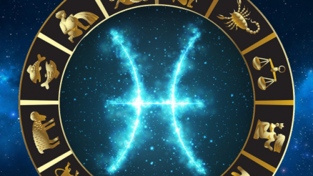 Le previsioni astrali del mese di aprile: cambiamenti per Scorpione, incertezza per Leone.