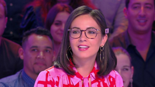 Agathe Auproux sur le plateau de TPMP. Source : capture d&rsquo;&eacute;cran C8.