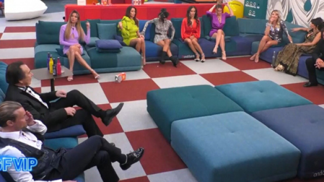 GF Vip, nervi tesi dopo la puntata.