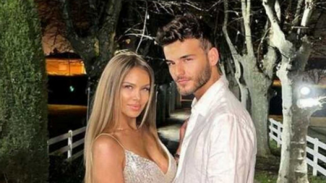 Simon Castaldi infidèle à Adixia : il la trompe avec une autre fille lors d'une soirée à Paris. Source : Google