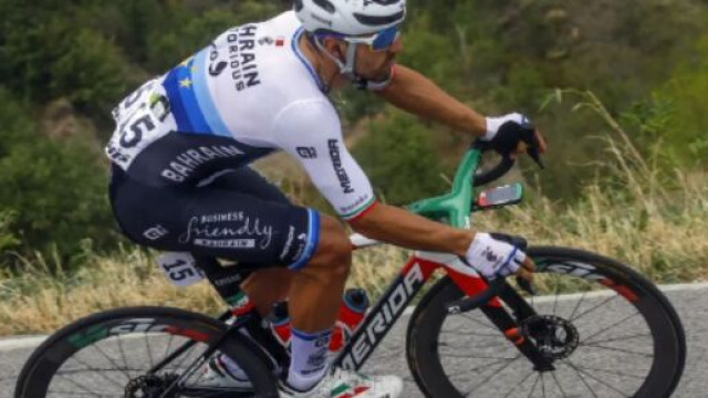 Sonny Colbrelli si &egrave; ritirato dalla Parigi - Nizza.