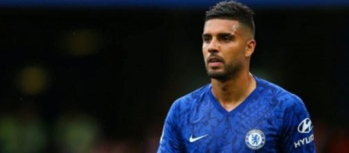 Emerson Palmieri potrebbe trasferirsi alla Juventus.