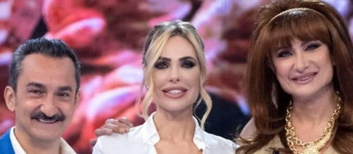 Isola dei Famosi anticipazioni stasera: Licia Nunez e Marco Senise nuovi naufraghi.