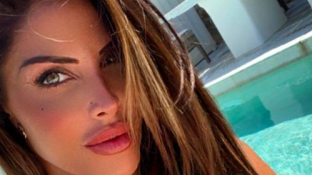 Guendalina Tavassi è una concorrente della sedicesima edizione de L'Isola dei famosi.