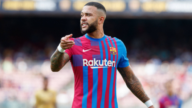 Inter su Memphis Depay per l'attacco.