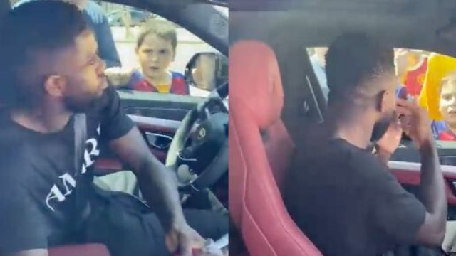 Samuel Umtiti agac&eacute; par le comportement d'un enfant. (cr&eacute;dit Twitter)