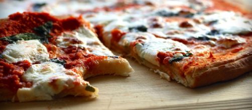 Una partida de pizzas congeladas estaría vinculada a la muerte de dos niños y decenas de intoxicados (Foto Pixio)