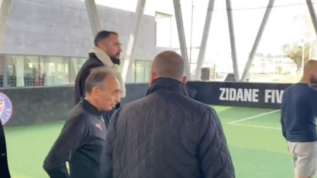 Eric Zemmour vir&eacute; du futsal de la famille Zidane. (cr&eacute;dit capture Twitter)