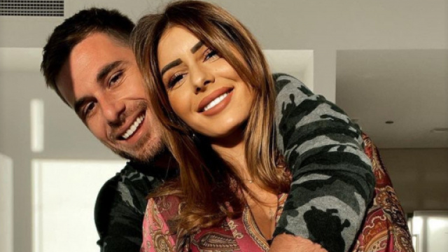 Sarah Lopez trompée par Tom Brusse, elle se fait clasher : "T'es ... - starmag.com