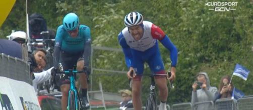 La vittoria di Thibaut Pinot nella tappa di Lienz del Tour of the Alps.