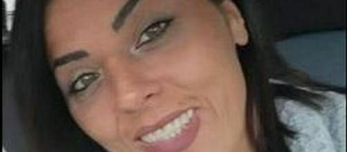Samantha Migliore, morta a 35 anni dopo un intervento estetico a casa per sollevare il seno.