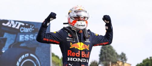 Max Verstappen domina il Gran Premio del Made in Italy e dell’Emilia Romagna