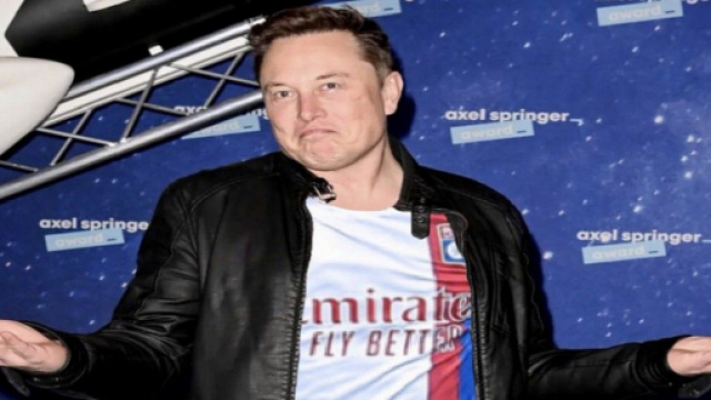 Screen compte Twitter @CostaMik