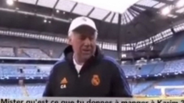 L'échange avec les micros entre Karim Benzema, Ancelotti et Pintus fait parler (capture YouTube)