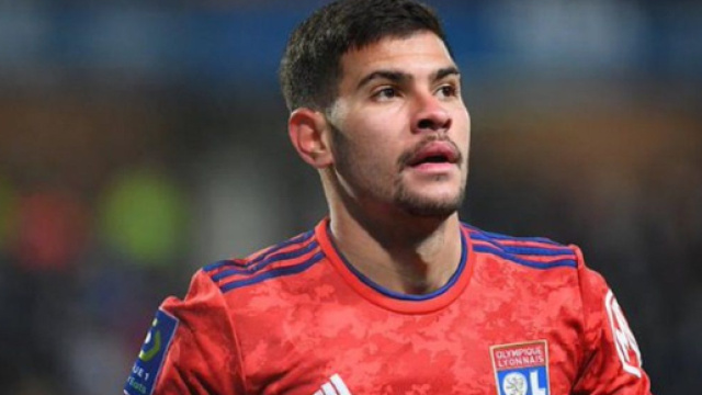 Bruno Guimarães insulte un site lyonnais dans un français approximatif et fait le buzz (capture YouTube)