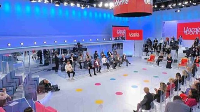 U&D, rissa censurata tra Giuliana e Stefania, parla l'ex dama Elena: 'Le ha strappato i capelli'.