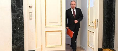Putin solo se reunirá con Zelenski cuando exista un documento serio y maduro según Peskov (Twitter, KremlinRussia_E)