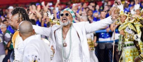Carlinhos Brown curtiu carnaval no Rio (Reprodução/Instagram/@carlinhosbrown)