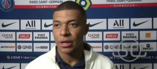 Kylian Mbappé fait l’éloge de Lionel Messi en espagnol et fait le buzz (Capture YouTube)