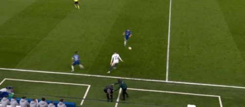 Carlo Ancelotti se blesse en plein match, la vidéo buzze (capture YouTube)