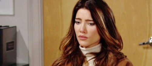 Beautiful, anticipazioni dal 10 al 16 aprile 2022: Steffy chiama Liam in ospedale.