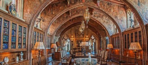 Hearst Castle gothic suite (Image source: Robert Brand/Flickr)