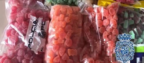 Los dulces incautados en Málaga estaban impregnados de una sustancia psicotrópica derivada del LSD (Twitter/Policía Nacional de Málaga)