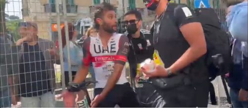 Fernando Gaviria all'arrivo della tappa di Messina del Giro d'Italia.