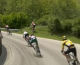 Giro d'Italia, l'uscita di strada di Davide Villella.