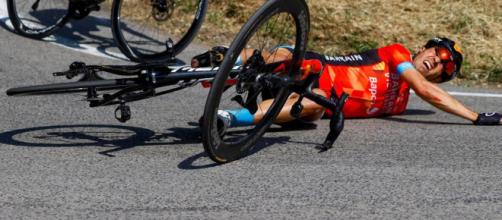 Mikel Landa è caduto due volte nella tappa del Blockhaus al Giro d'Italia.