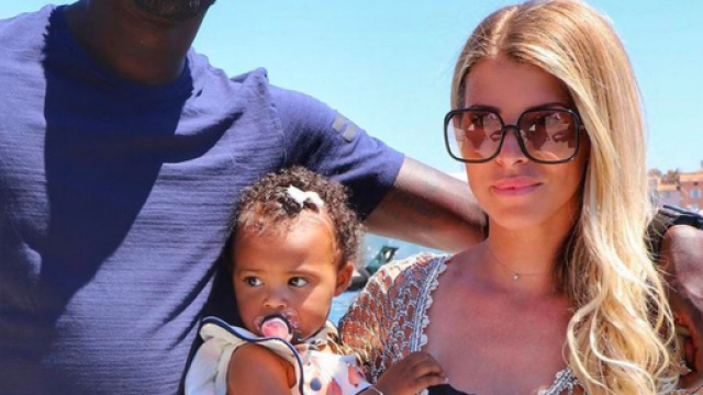 PHOTOS. Emilie Fiorelli dévoile le visage de sa fille Loun ... - telestar.fr