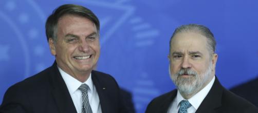 Bolsonaro quer apoio de Aras em queixa-crime contra o ministro do STF Alexandre de Moraes (José Cruz/Agência Brasil)