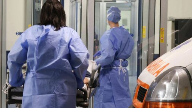 Perugia, uomo muore in ospedale con un ago nei bronchi.