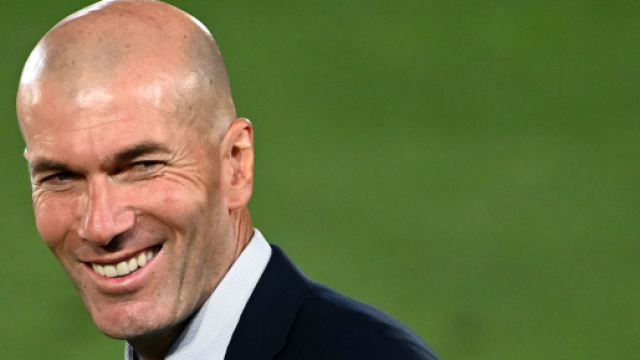 Zidane potrebbe divenire il nuovo allenatore del PSG e chiedere Pogba come primo rinforzo