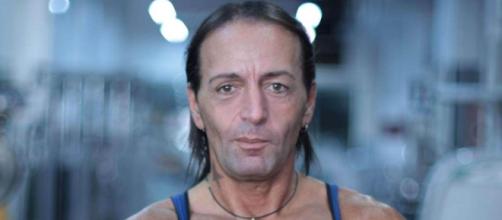 Di Porto caduto in miseria fa un appello al GF Vip: 'Voglio raccontare la mia condizione'