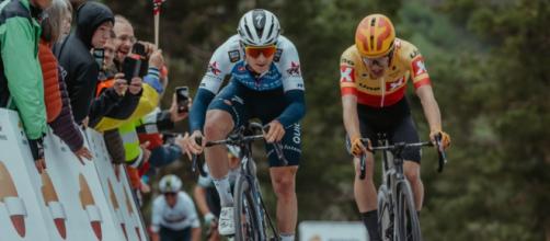 Remco Evenepoel vince la prima tappa del Giro di Norvegia.