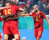 Romelu Lukaku festeggiato dopo un gol con la nazionale belga.
