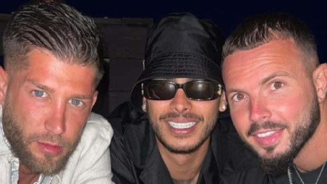 C&eacute;dric et Greg auraient pass&eacute; la nuit &agrave; 4 avec deux filles | @cedrix_crn - Instagram