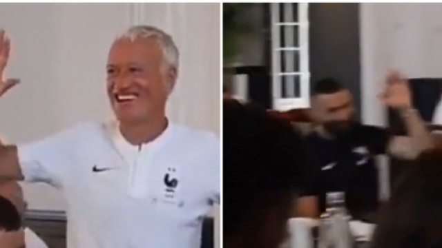 Didier Deschamps imite Karim Benzema et sa célébration, la vidéo fait parler (capture YouTube)