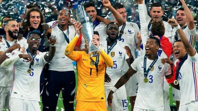 L'&eacute;quipe de France conna&icirc;t d&eacute;sormais sa tunique pendant ses entrainement au Qatar