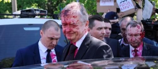 El embajador ruso en Polonia defendió a Putin mientras era agredido (Captura de pantalla de Ria Novosti)