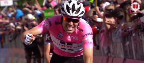 Tom Dumoulin in maglia rosa al Giro d'Italia 2017.