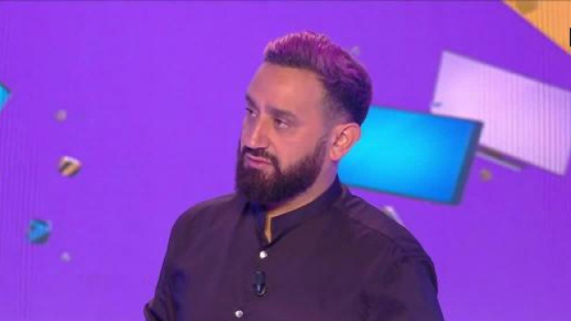 Cyril Hanouna et sa bande débriefent Mask Singer sur TPMP. Source : capture d’écran C8.