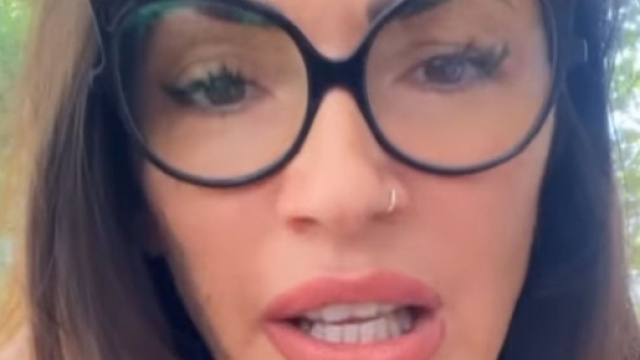 Uomini e donne, Ida perde le staffe sui social: 'Mangiate veleno, fatevi un esame' (Video).