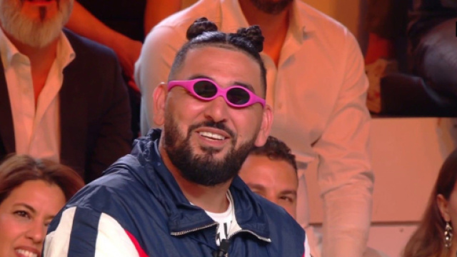 Mohamed Henni sur le plateau de TPMP. Source : capture d’écran C8.